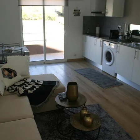 شقة Casa Do Prendinha A *